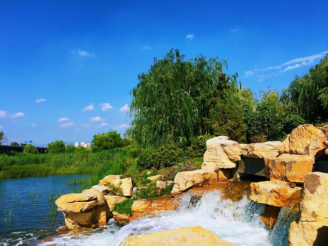 現(xiàn)場(chǎng)信息手機(jī)秒上傳 青島最大污水處理廠用上5G智慧巡檢，智能水務(wù)系統(tǒng)開(kāi)創(chuàng)先河